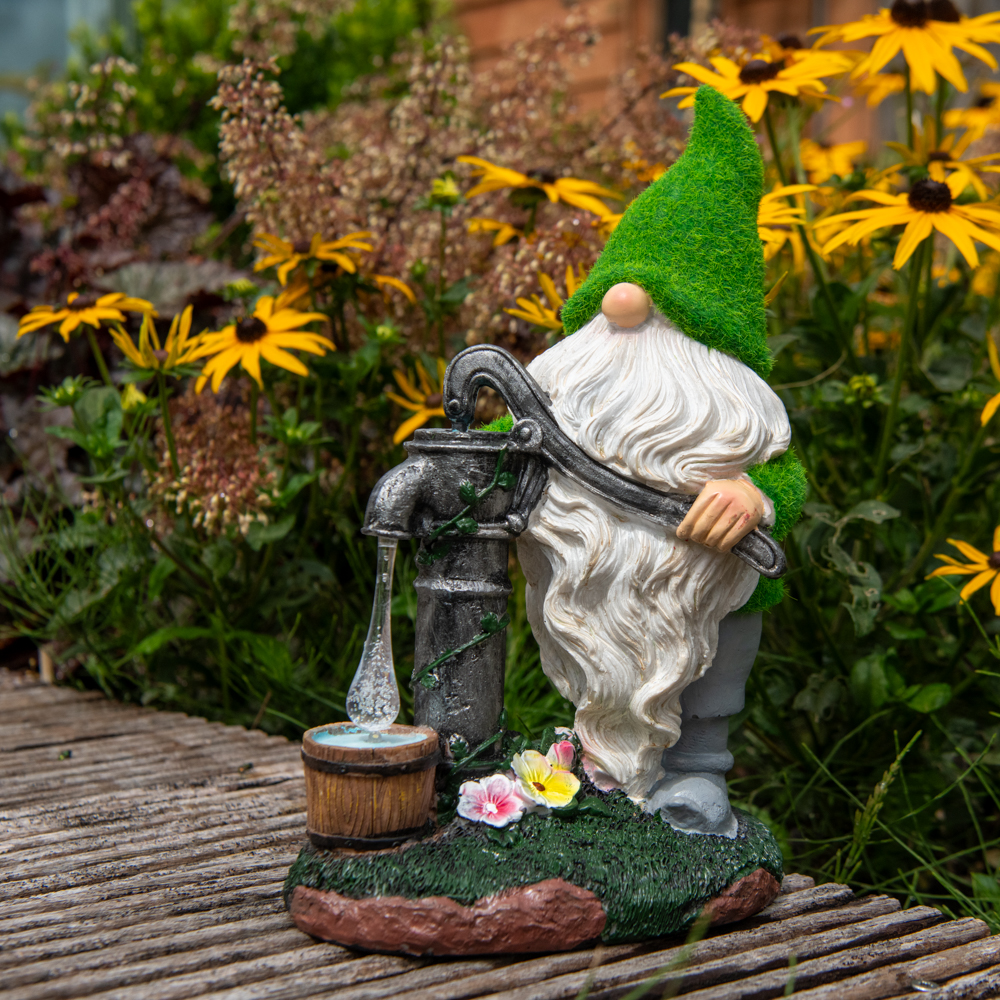 PEPEFUTE Garden Gnomes Decorations for Yard with Solar Lights, Large Cute Flocked Garden Sculptures & Statues Garden Gifts for Mom Front Porch Patio Outdoor Lawn Ornaments, 11.4"